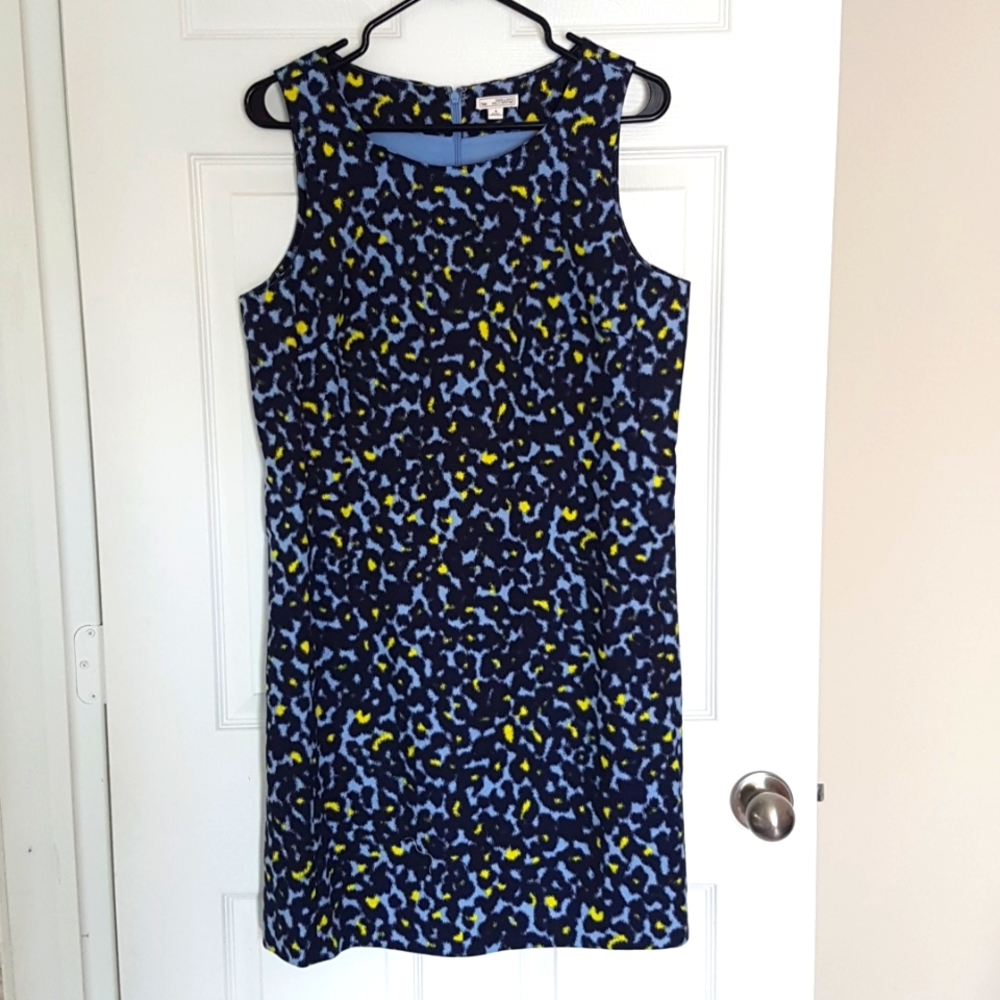 GAP sleeveless shift dress